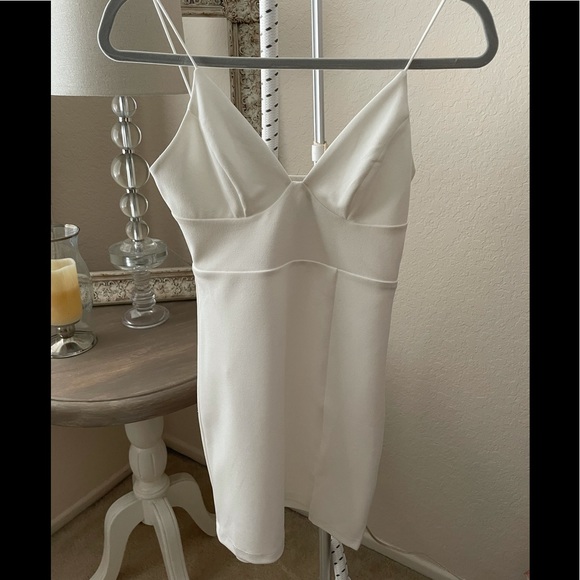 THE EVEY DRESS WHITE - Picture 4 of 13
